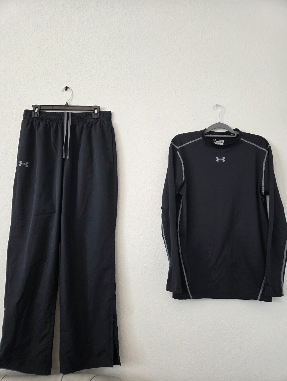 2 PCS Under Amour Men's Cold Gear Compression Top XL & Rival Windbreaker Pants L